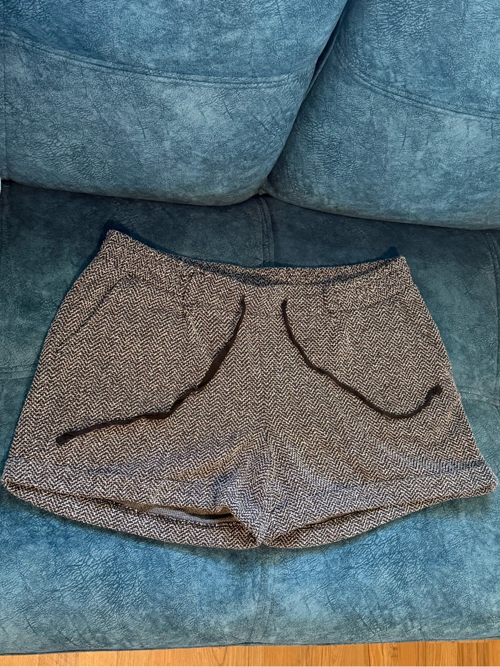 Old Navy High-Waist Herringbone Tweed Shorts in Brown and Black